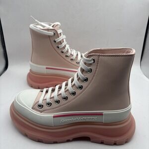 Alexander McQueen Tread Slick Tea Rose Leather Boots US 5  EU 35  MSRP $990